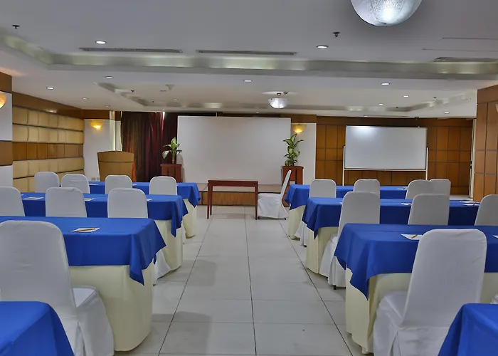 Crown Regency Hotel & Towers